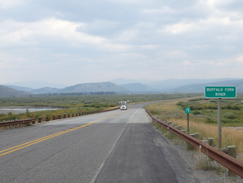 GDMBR: We're crossing Buffalo Fork River.